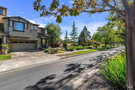 2854 Pearblossom Drive Santa Rosa CA 95407