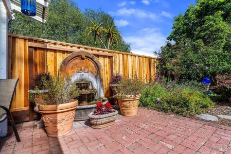 2854 Pearblossom Drive Santa Rosa CA 95407