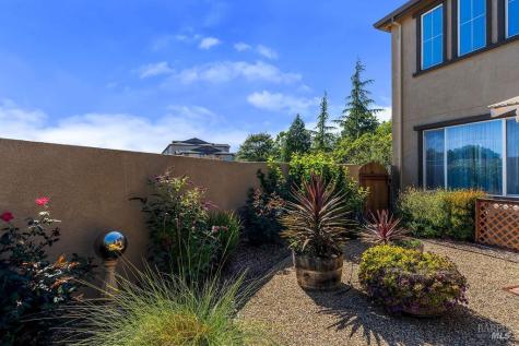 2854 Pearblossom Drive Santa Rosa CA 95407