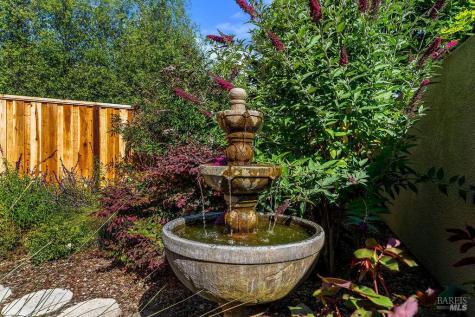 2854 Pearblossom Drive Santa Rosa CA 95407