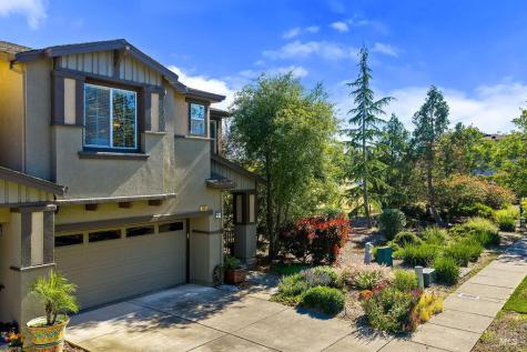 2854 Pearblossom Drive Santa Rosa CA 95407