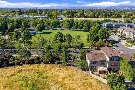 2854 Pearblossom Drive Santa Rosa CA 95407