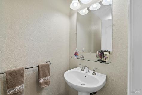 2854 Pearblossom Drive Santa Rosa CA 95407