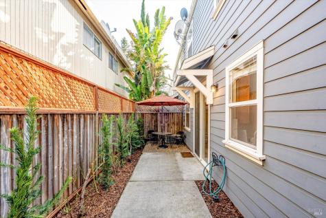 154 Piper Lane Sonoma CA 95476