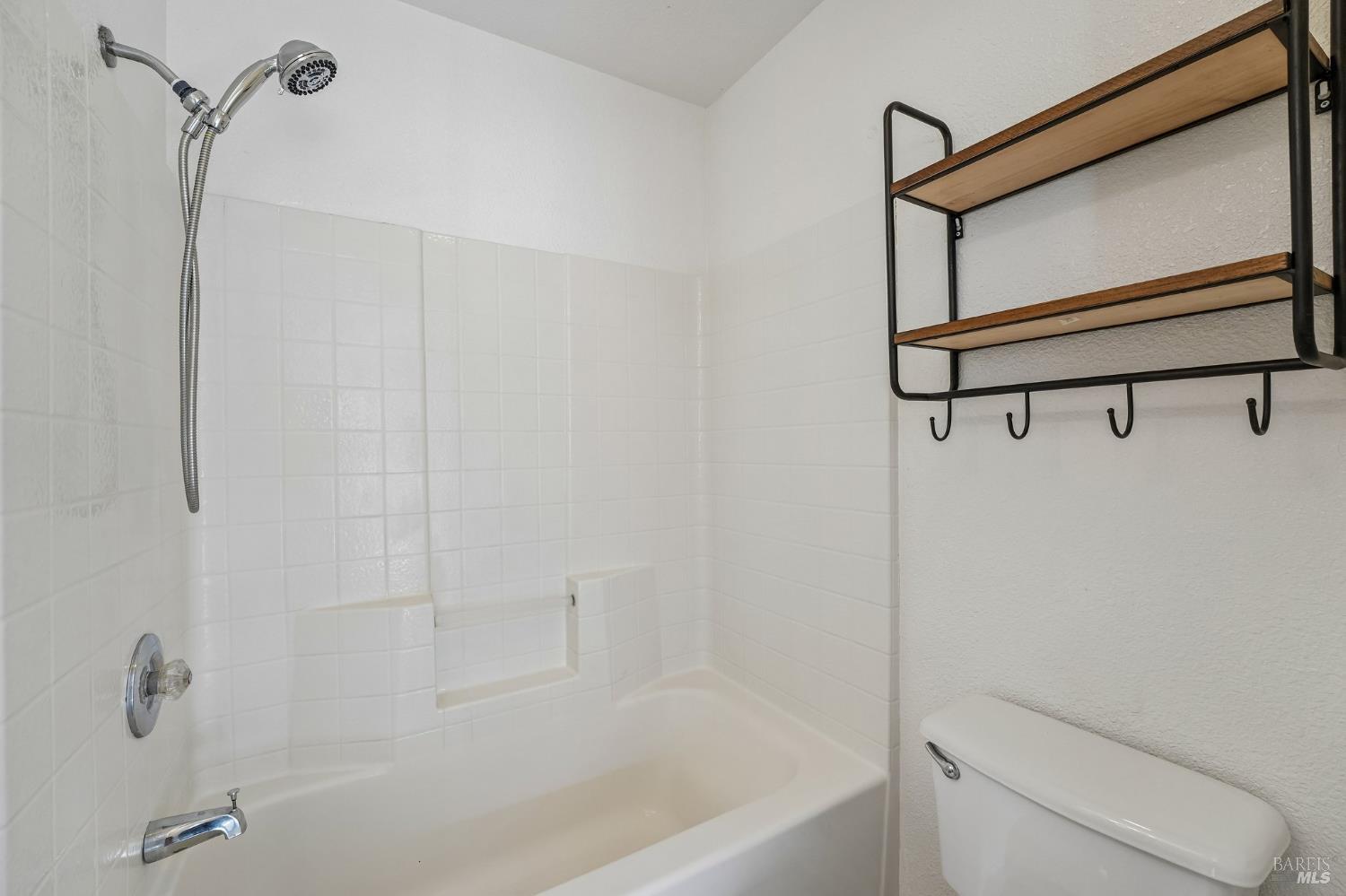 20 Bridgegate Way Napa CA 94559