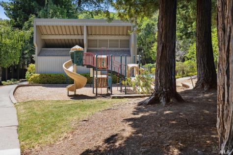 238 Sandpiper Court Novato CA 94949