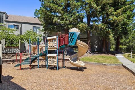 238 Sandpiper Court Novato CA 94949