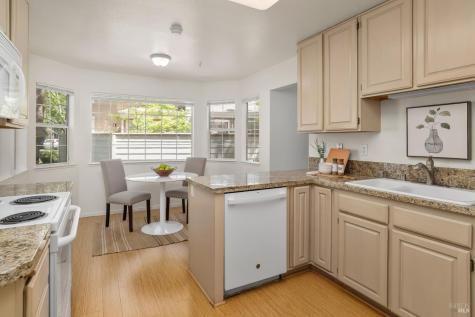 12 Bridle Path Lane Novato CA 94945