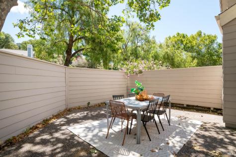 12 Bridle Path Lane Novato CA 94945