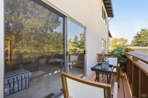 81 Corte Lenosa Greenbrae CA 94904
