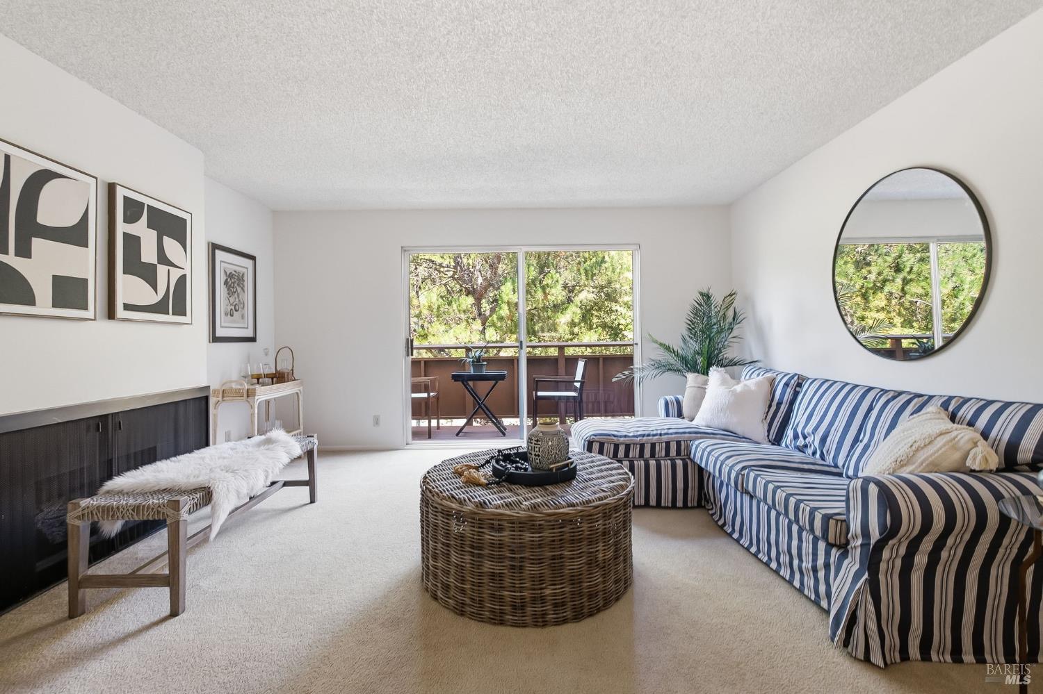 81 Corte Lenosa Greenbrae CA 94904