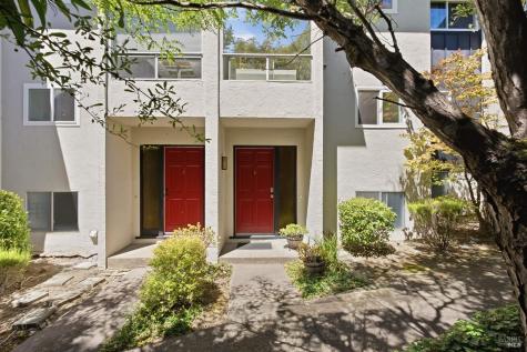 81 Corte Lenosa Greenbrae CA 94904