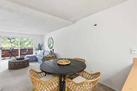 81 Corte Lenosa Greenbrae CA 94904