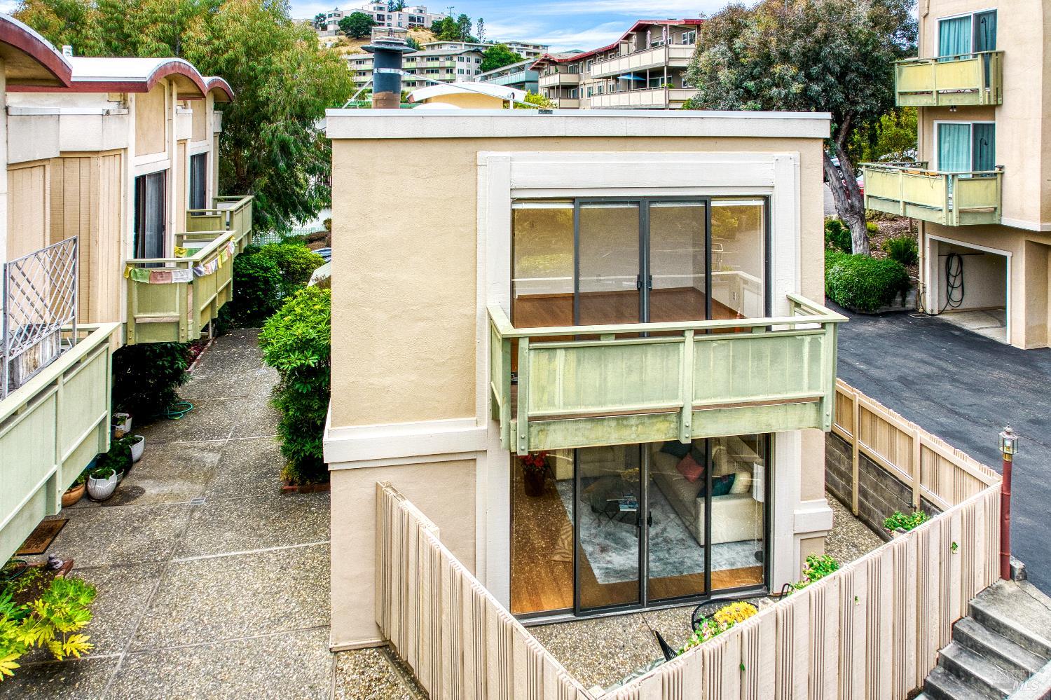 70 Via Belardo Way Greenbrae CA 94904