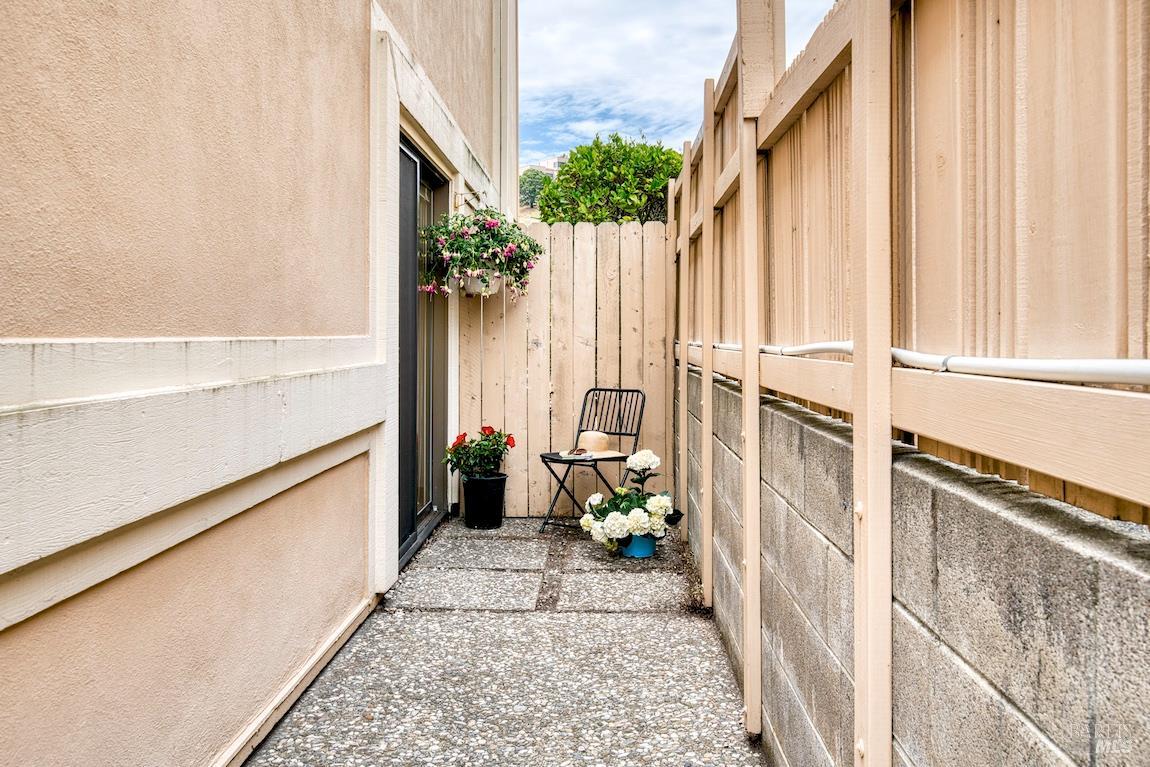 70 Via Belardo Way Greenbrae CA 94904