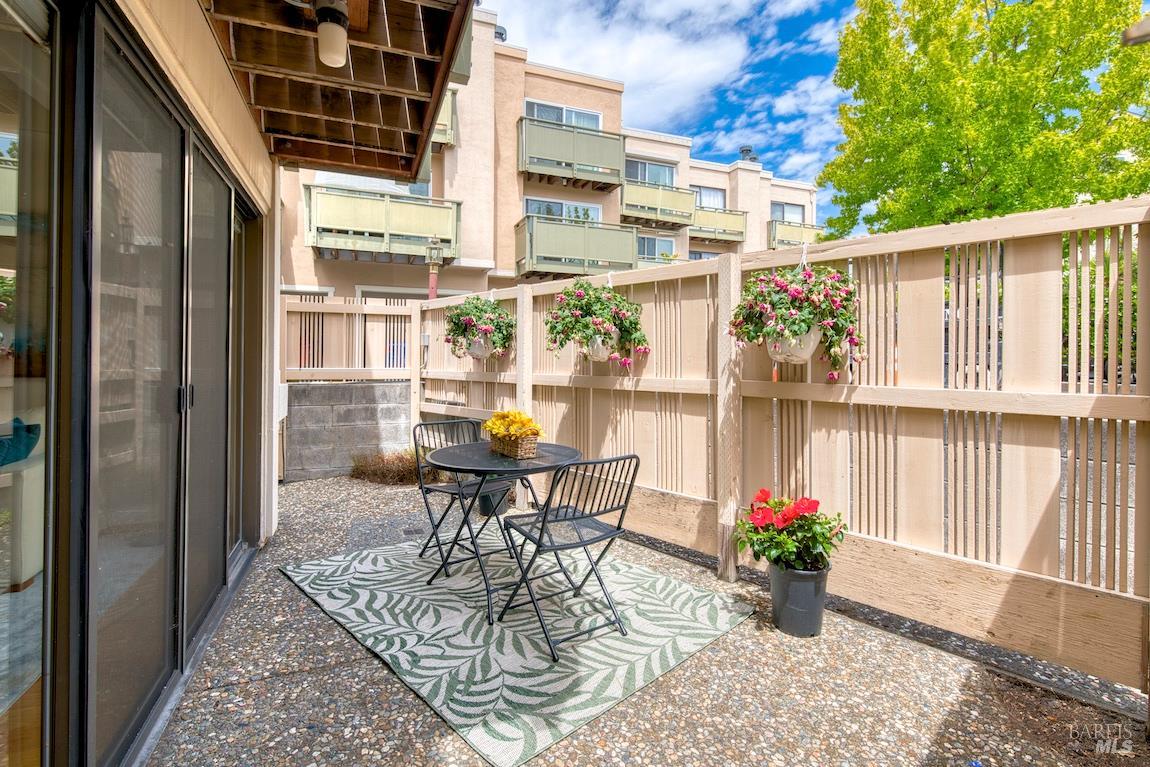 70 Via Belardo Greenbrae CA 94904