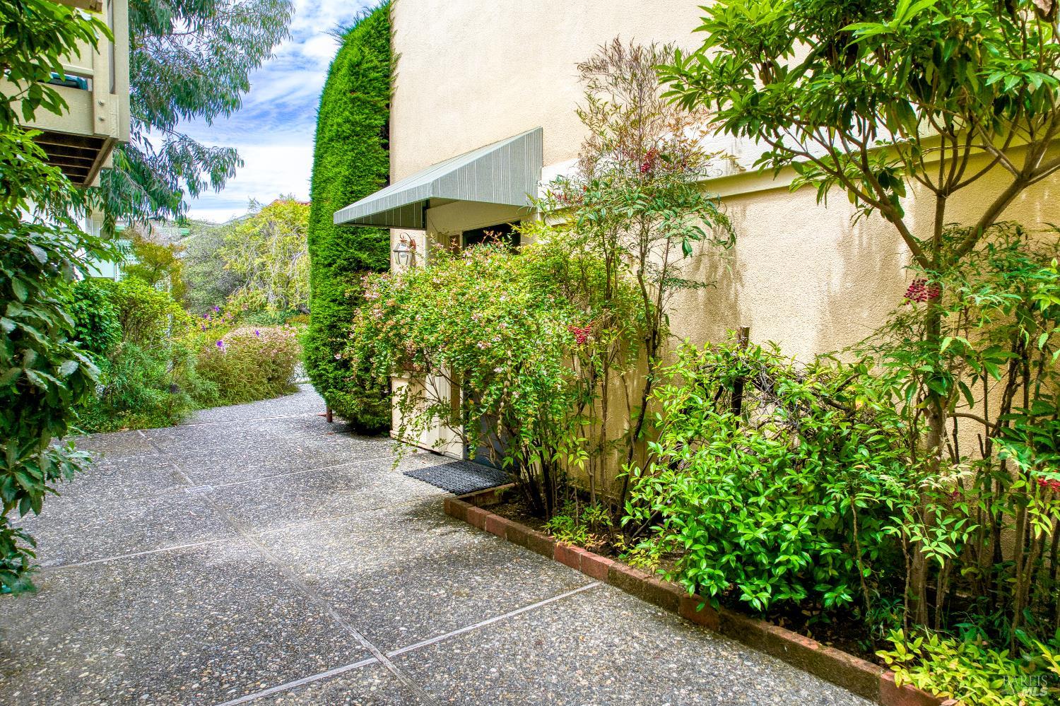 70 Via Belardo Way Greenbrae CA 94904