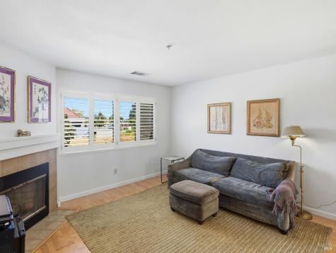 240 Seagull Row Novato CA 94945