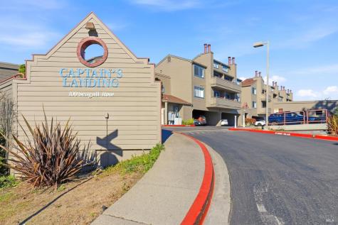 240 Seagull Row Novato CA 94945