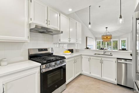 1142 Redwood Boulevard Novato CA 94947