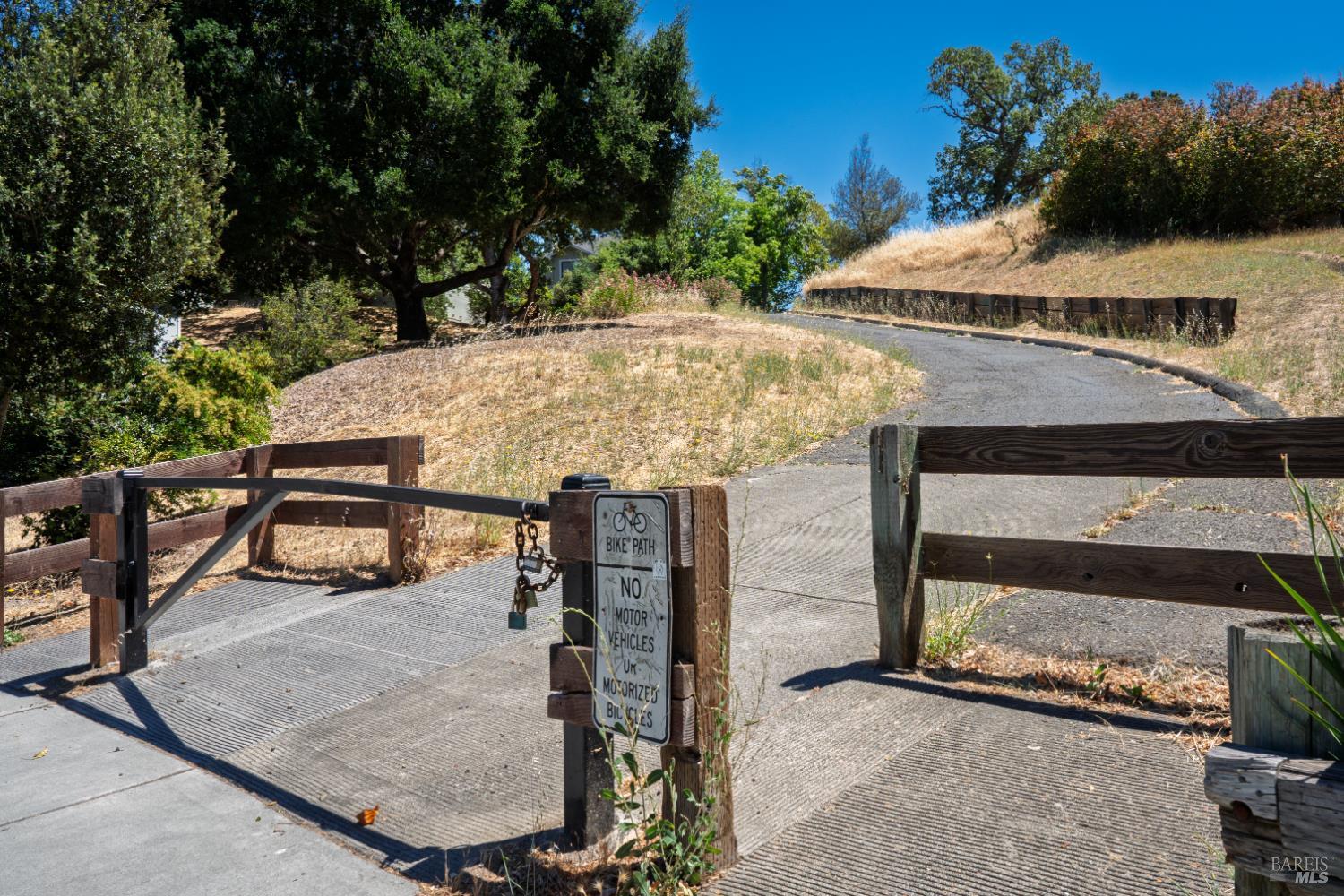 1142 Redwood Boulevard Novato CA 94947