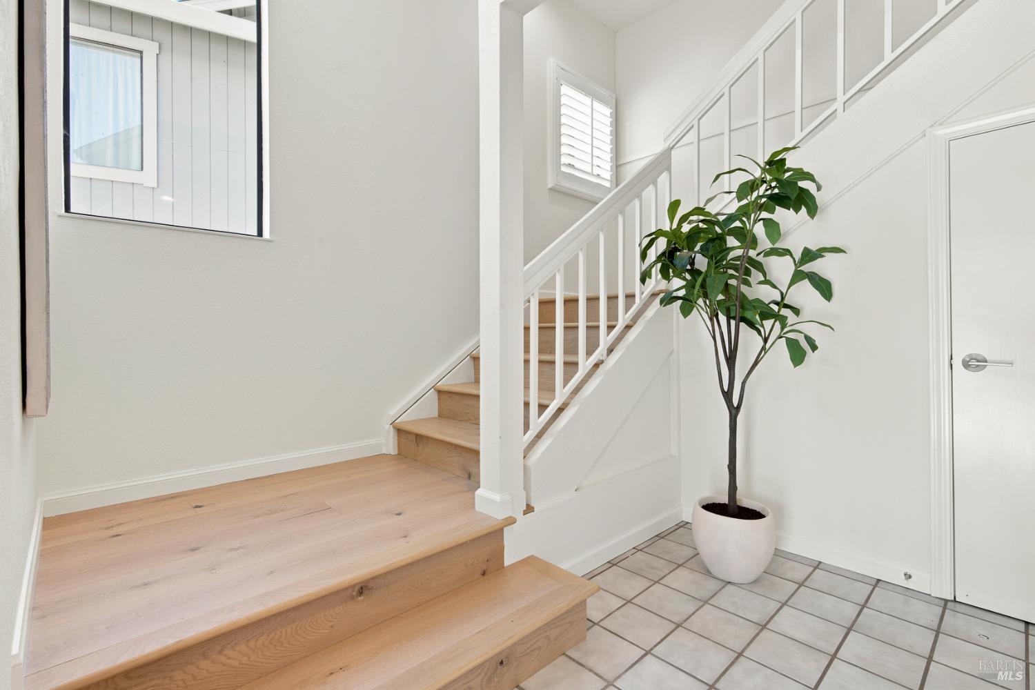 1142 Redwood Boulevard Novato CA 94947