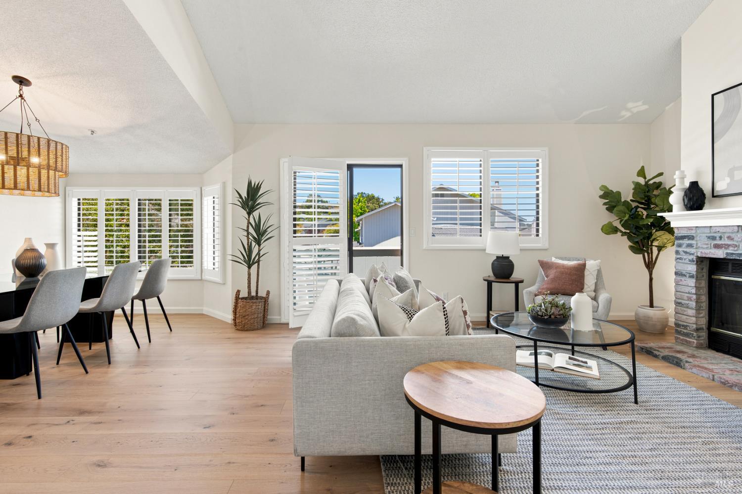 1142 Redwood Boulevard Novato CA 94947