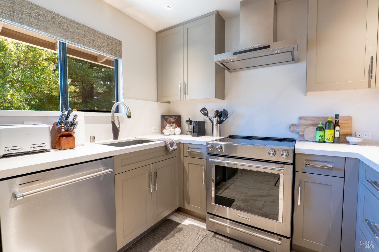 843 Acorn Way Napa CA 94558