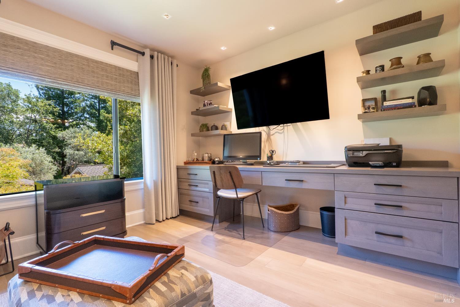 843 Acorn Way Napa CA 94558