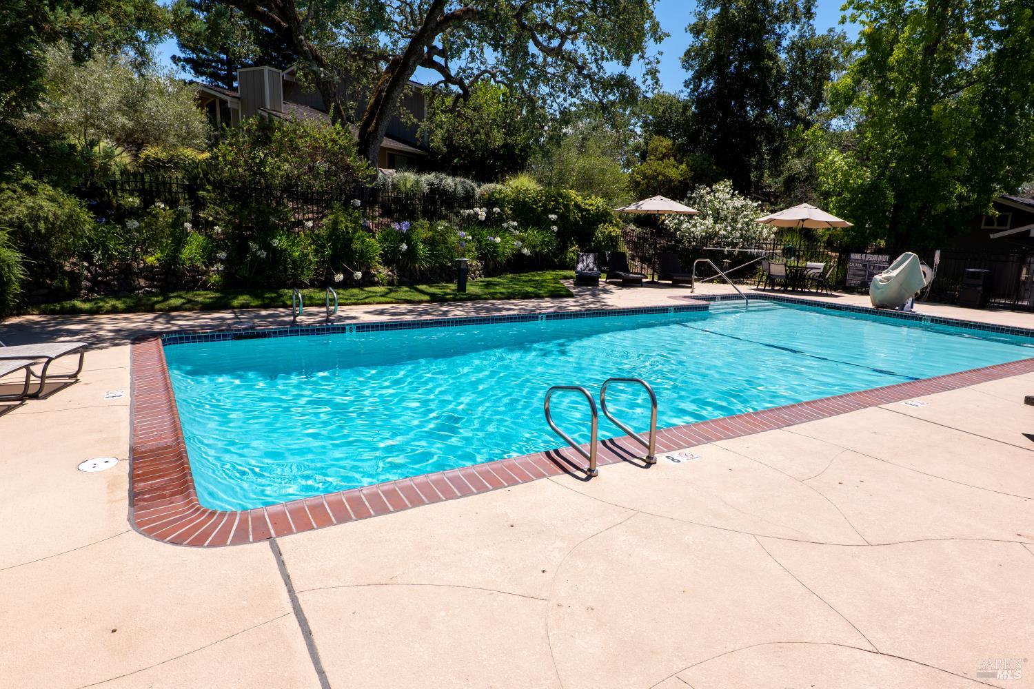 843 Acorn Way Napa CA 94558
