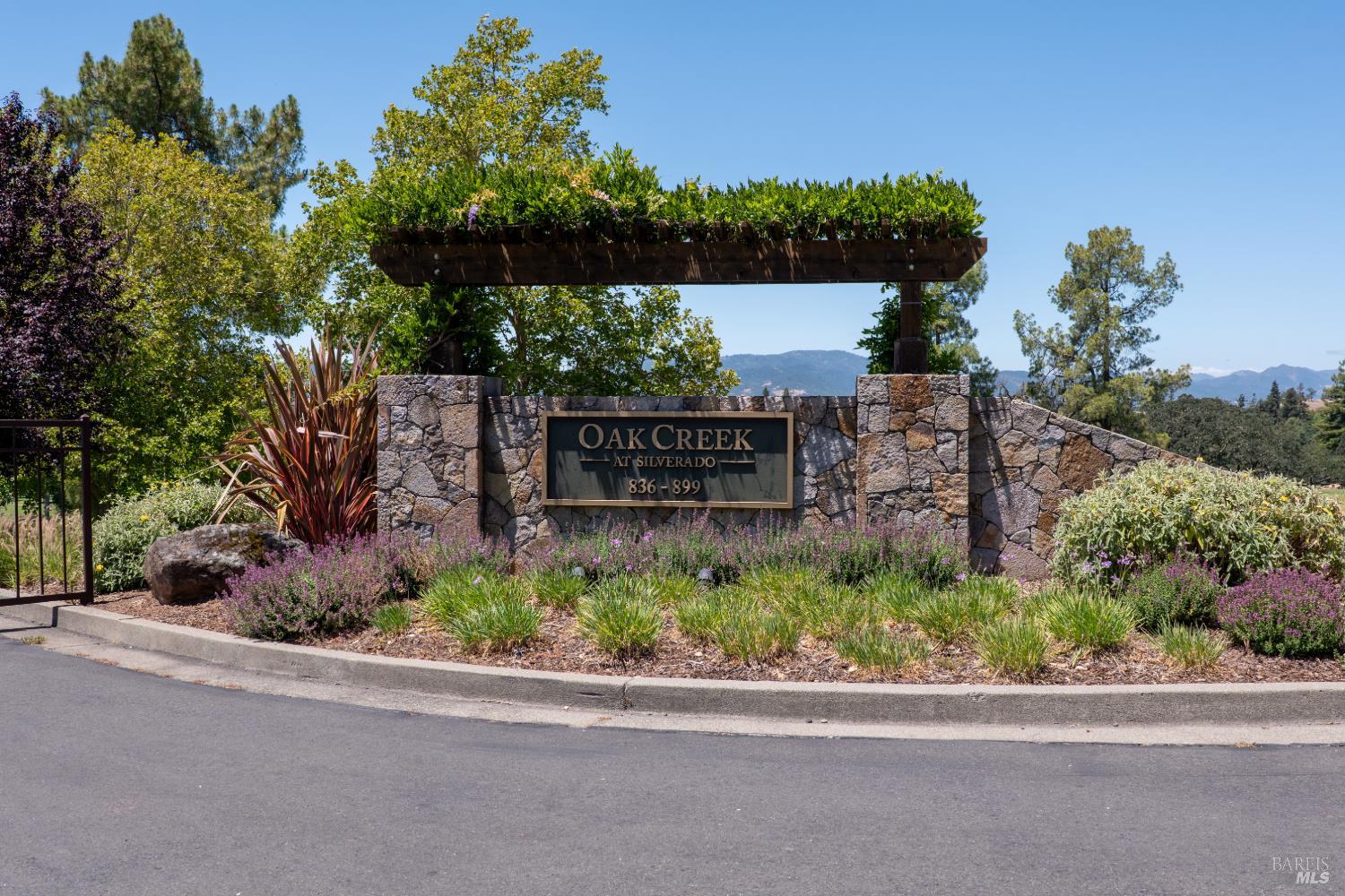 843 Acorn Way Napa CA 94558