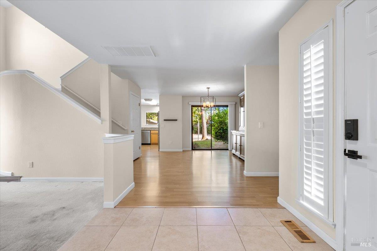 4736 Shade Tree Lane Santa Rosa CA 95405