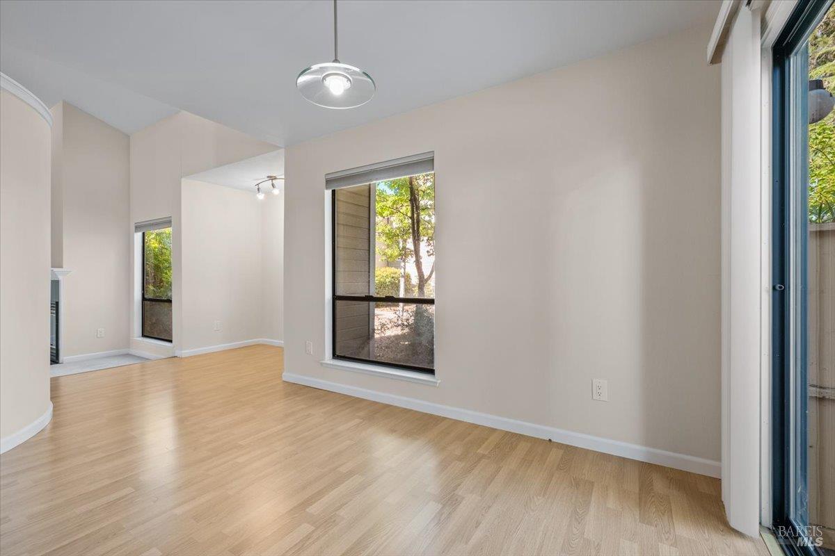 4736 Shade Tree Lane Santa Rosa CA 95405