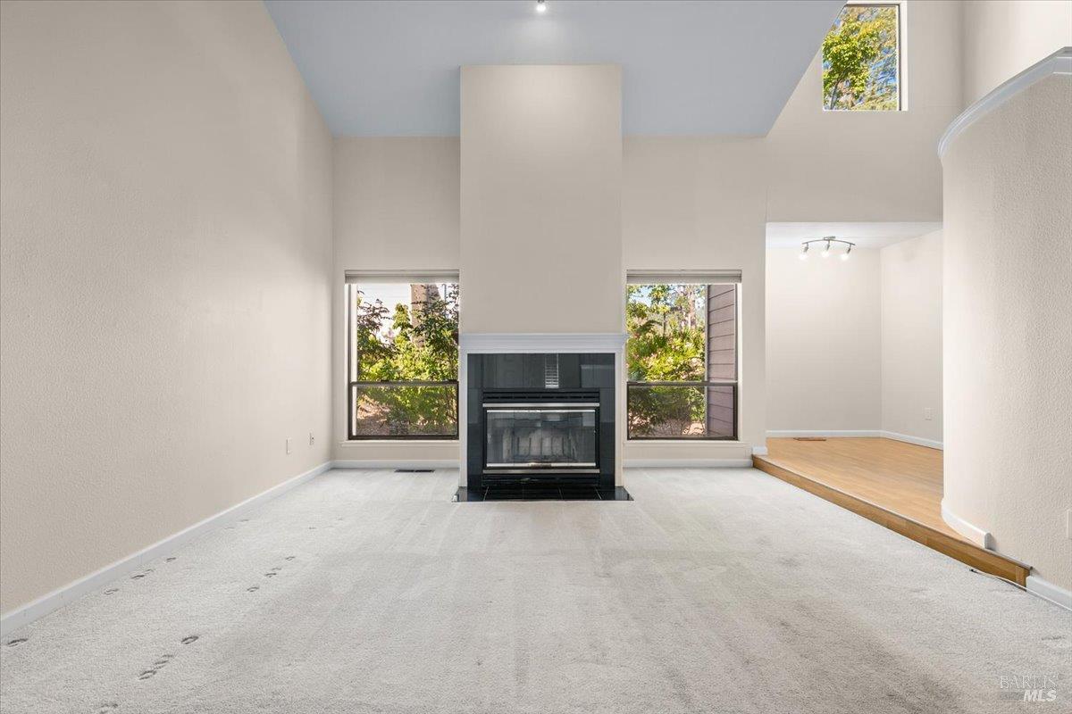 4736 Shade Tree Lane Santa Rosa CA 95405
