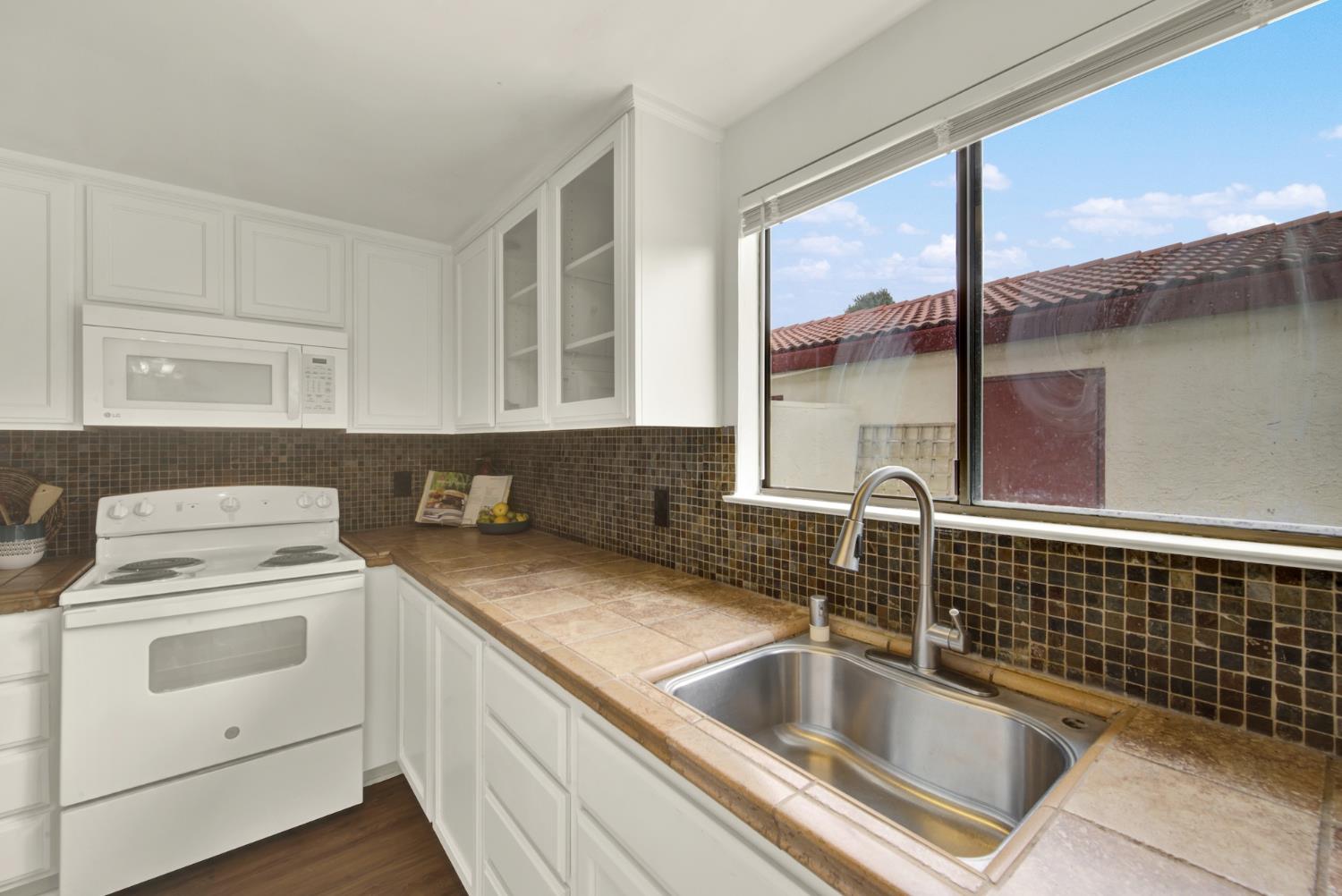 5010 Glide Drive Davis CA 95618