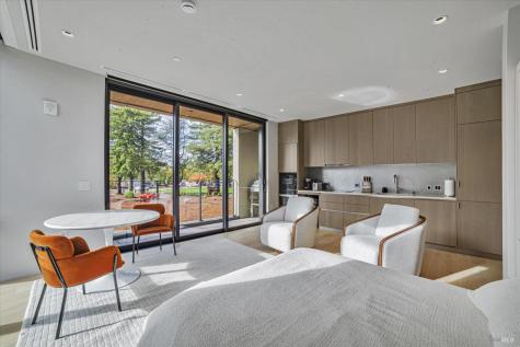 131 Sawmill Circle Healdsburg CA 95448