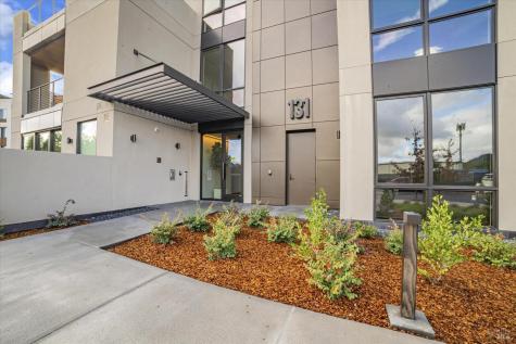 131 Sawmill Circle Healdsburg CA 95448