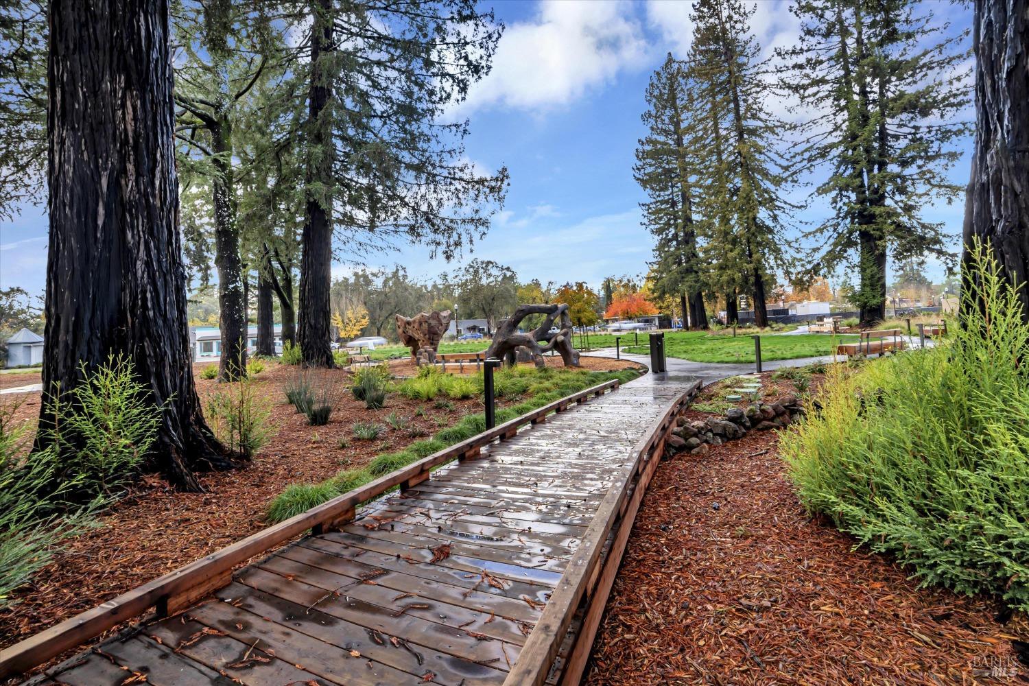 131 Sawmill Circle Healdsburg CA 95448