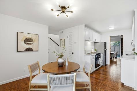 19 Surrey Lane San Rafael CA 94903