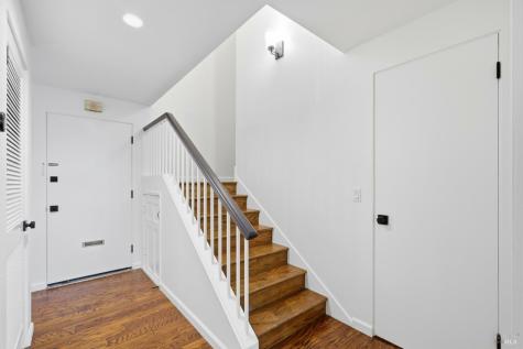 19 Surrey Lane San Rafael CA 94903