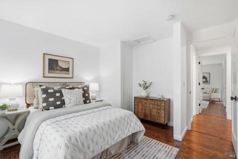 19 Surrey Lane San Rafael CA 94903