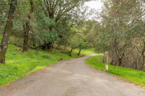 19 Surrey Lane San Rafael CA 94903