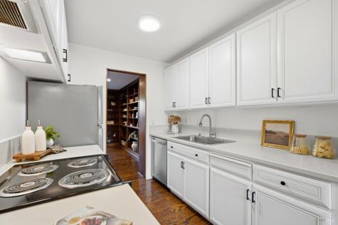 19 Surrey Lane San Rafael CA 94903