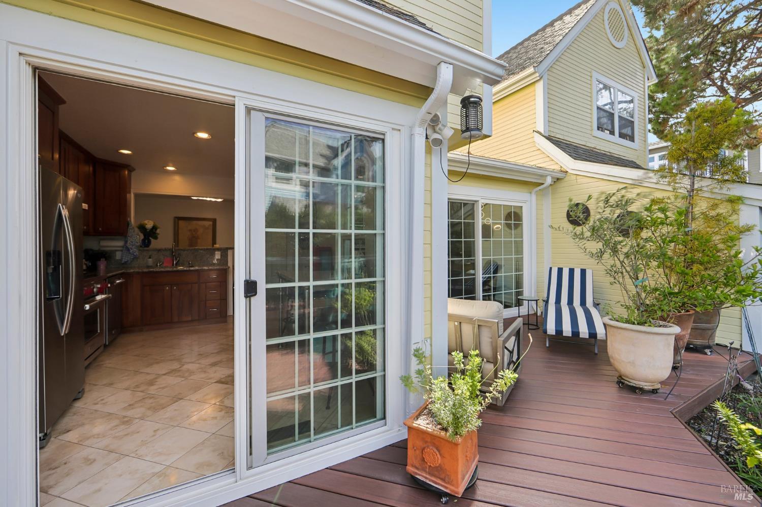 260 Marina Village Way Benicia CA 94510