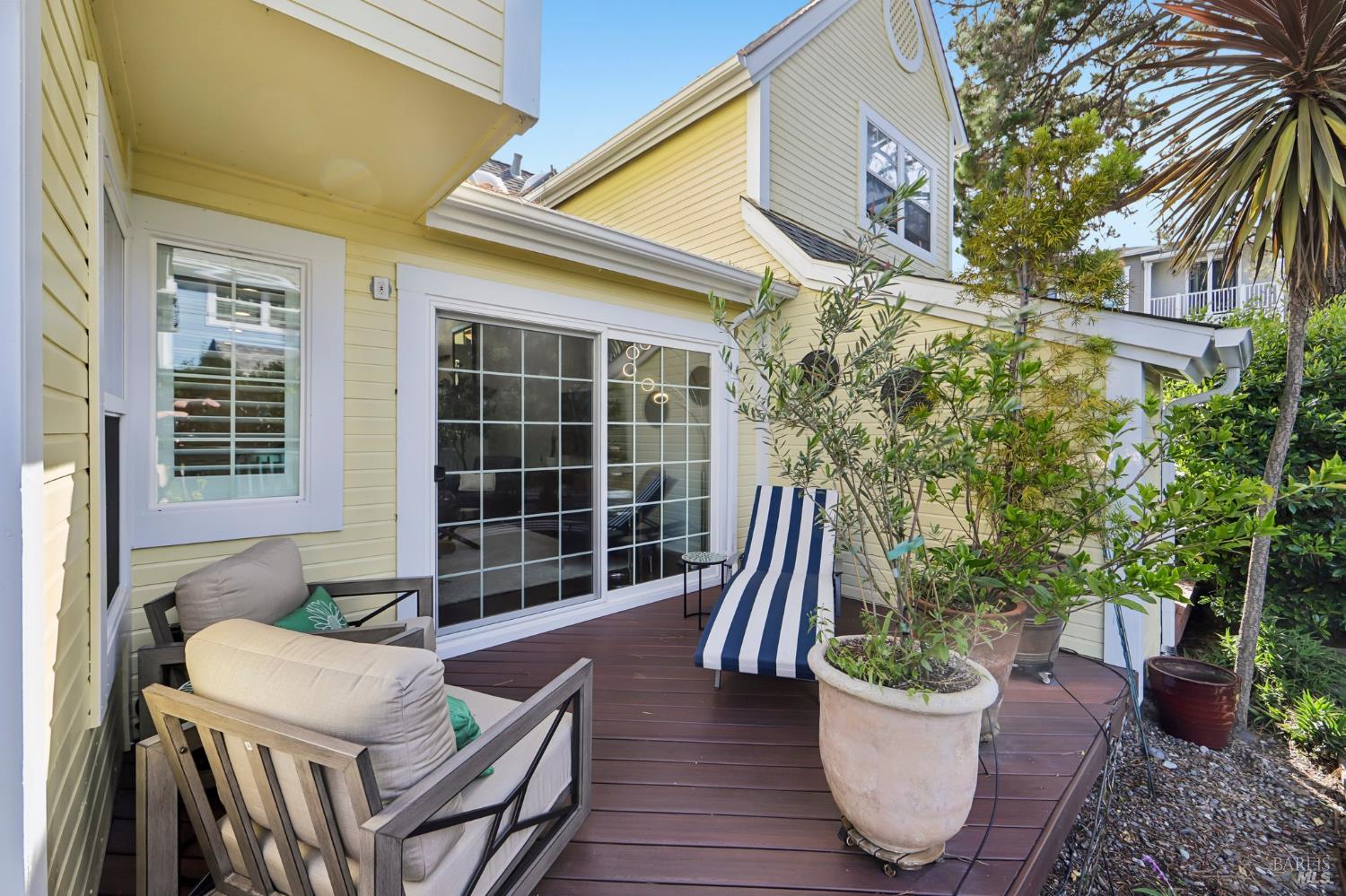 260 Marina Village Way Benicia CA 94510