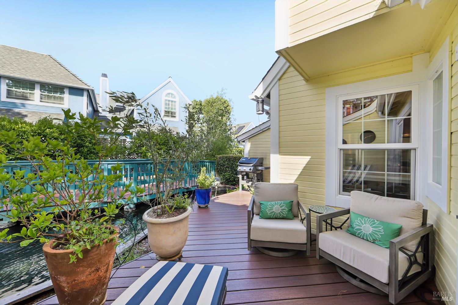 260 Marina Village Way Benicia CA 94510