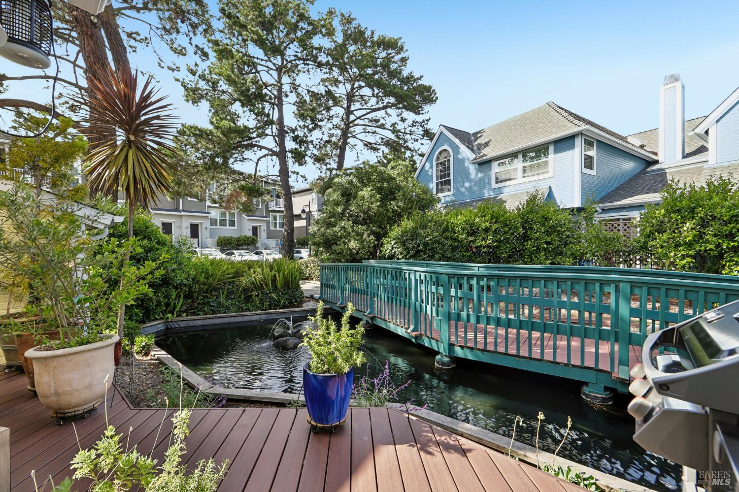 260 Marina Village Way Benicia CA 94510