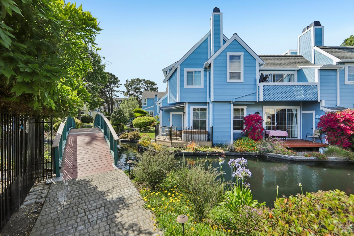 260 Marina Village Way Benicia CA 94510