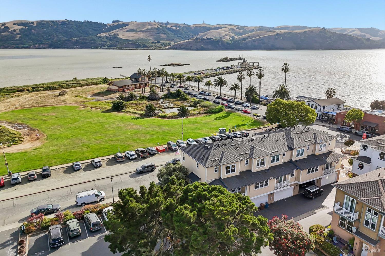 260 Marina Village Way Benicia CA 94510