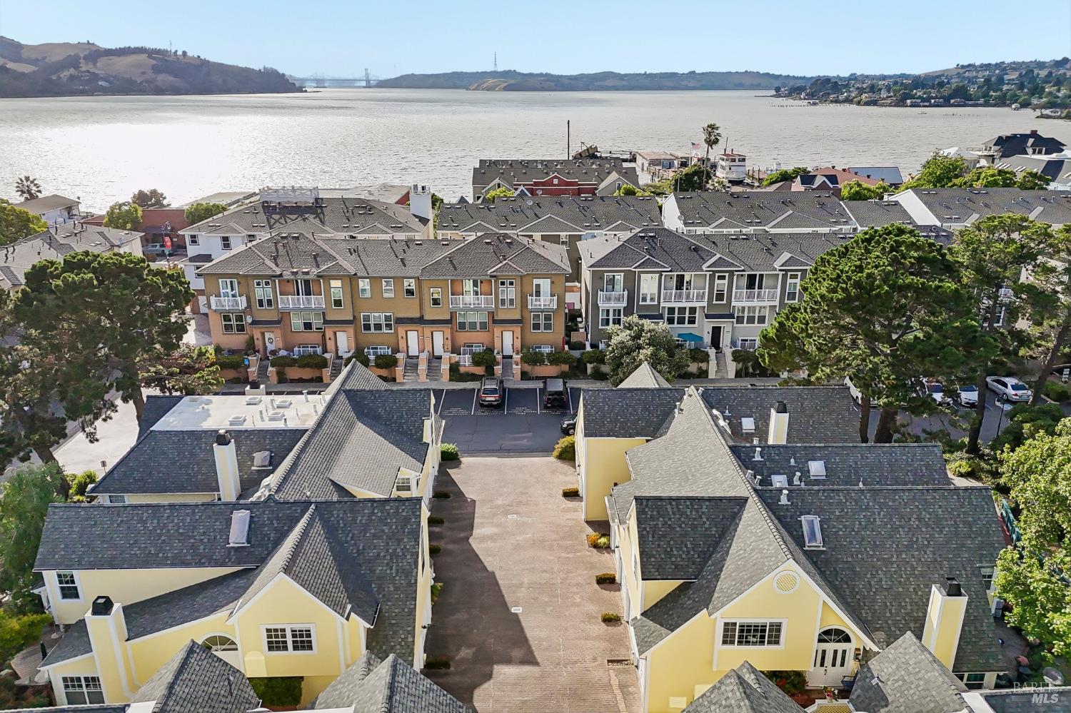 260 Marina Village Way Benicia CA 94510